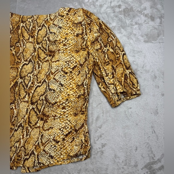 Reformation Eliana Boa Snakeskin Animal Print V Neck Button Front Blouse Small - Picture 15 of 16